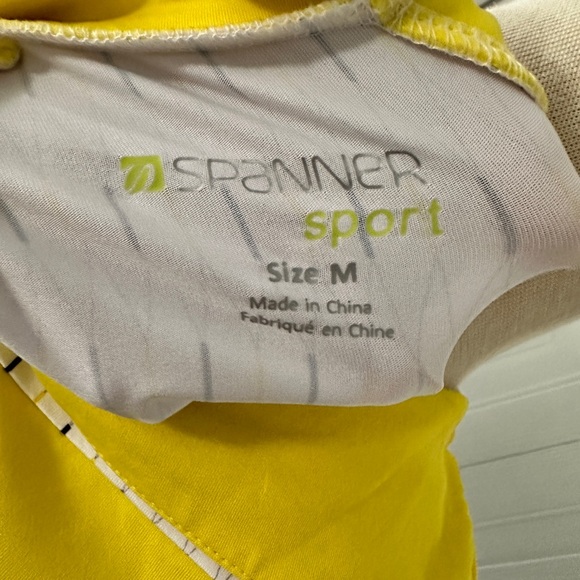 Spanner Sport Sleeveless Collared Top - Picture 3 of 5